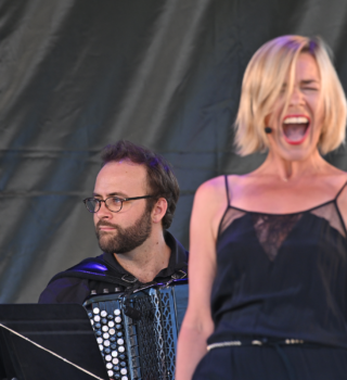 photo d'Aurore Bucher sur scène lors des Rencontres Musicales de Vézelay